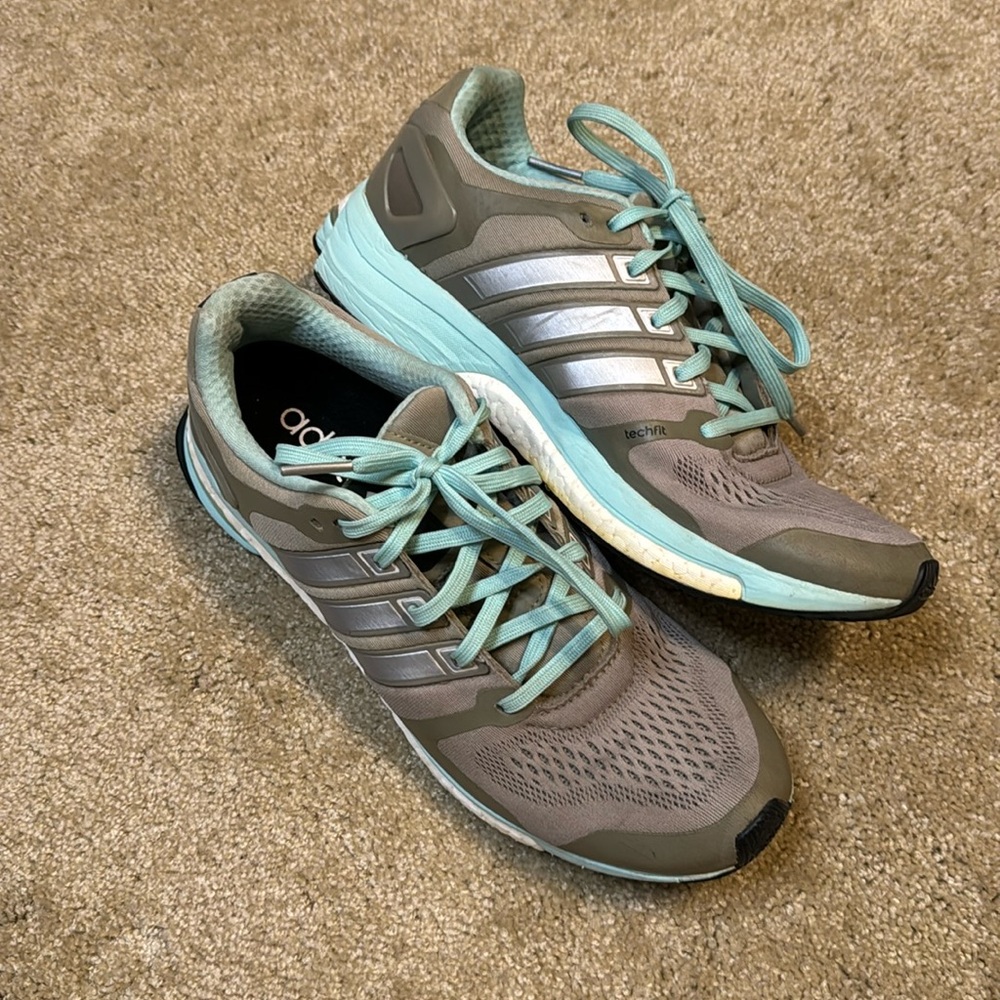 Women’s Adidas Adistar Boost size 10.5